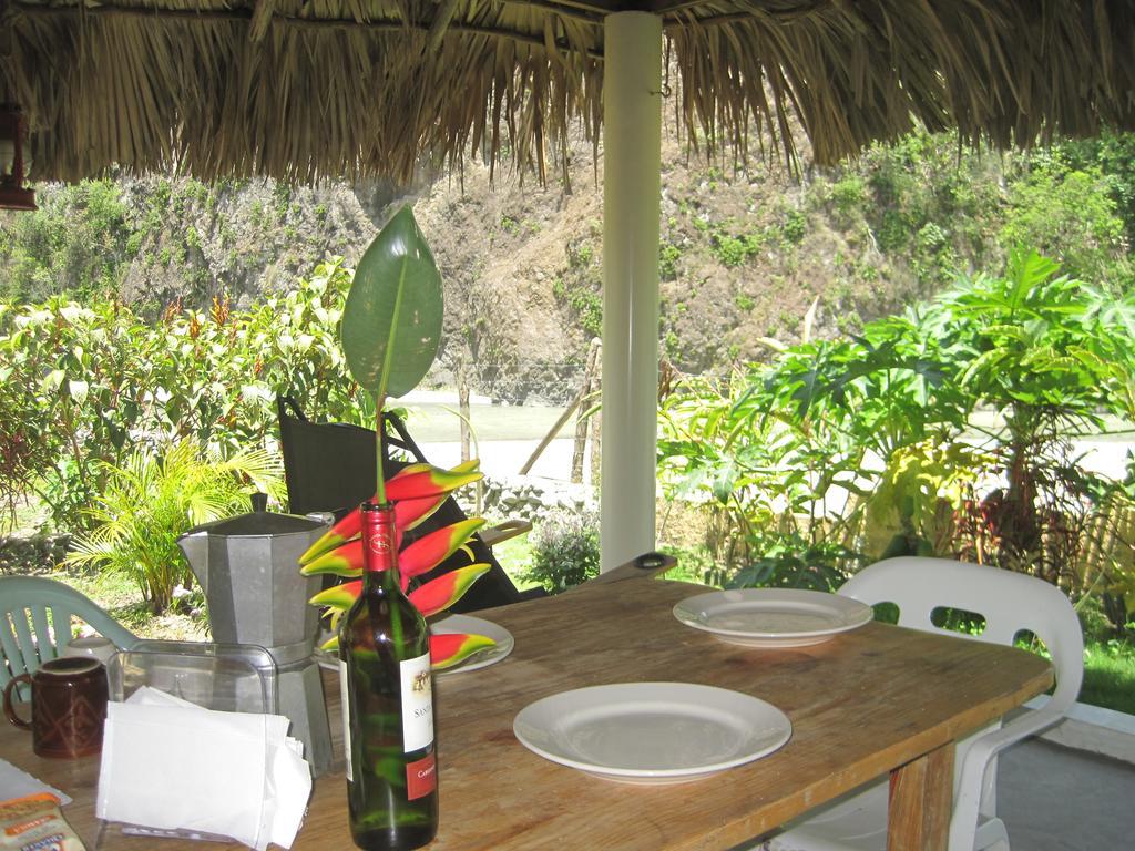 Conrado'S Guesthouse B&B Las Avispas 外观 照片